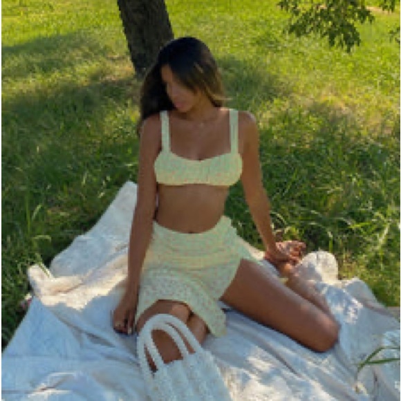 Princess Polly Lily Set Yellow Flower Crop Top and Skirt - Picture 3 of 6